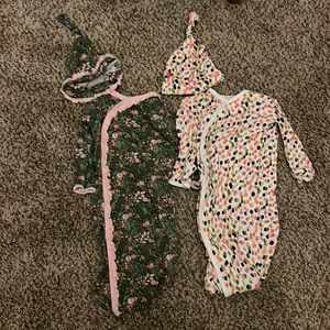 Magnetic me gowns! Size Nb- 3 months